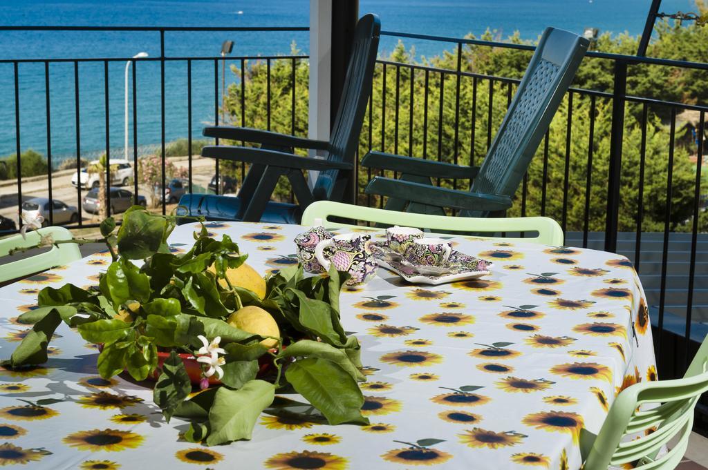 Appartamento Sul Mare กัสเตลลัมมาเร เดล โกลโฟ ภายนอก รูปภาพ